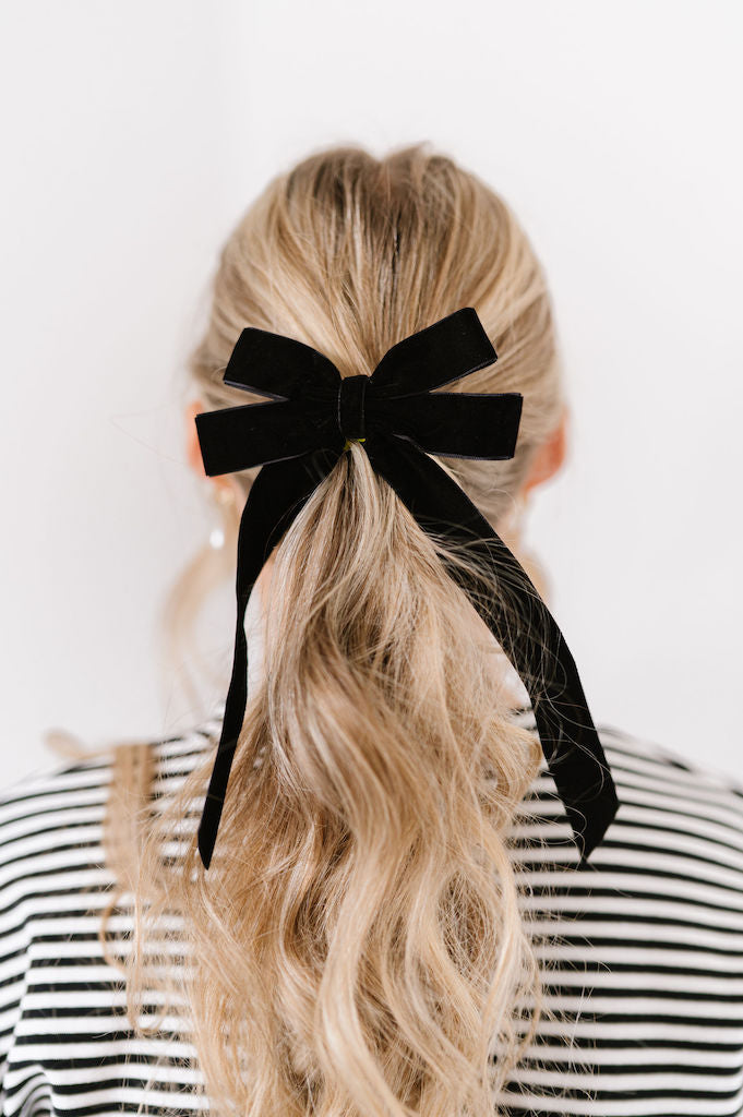 All Tied Up Bow – Dottie & Jo